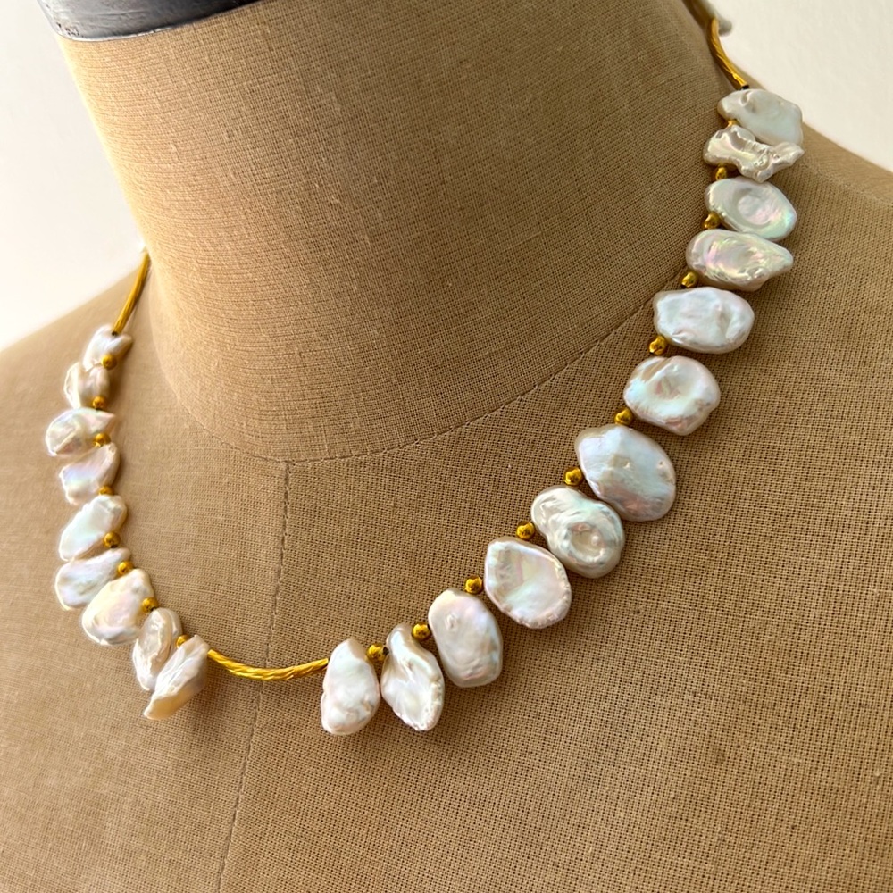 NWOT Designer Pearl Necklace - Picture 2 of 5